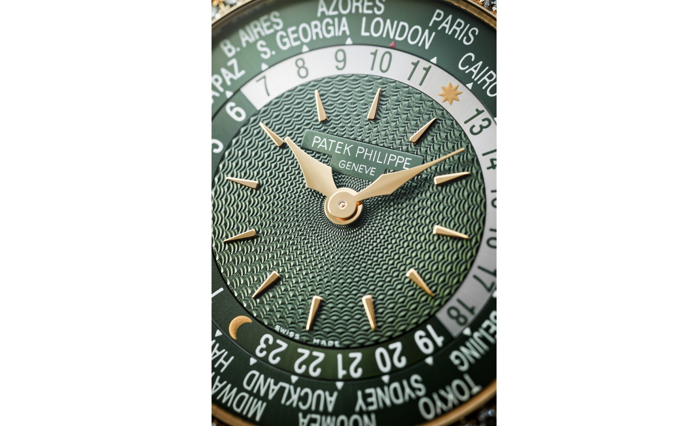 Patek Philippe Women’s Complication World-Time, 18k Rose Gold set with 89 diamonds (~1.03 ct.), 36mm, Ref# 7130R-014 - Image 4