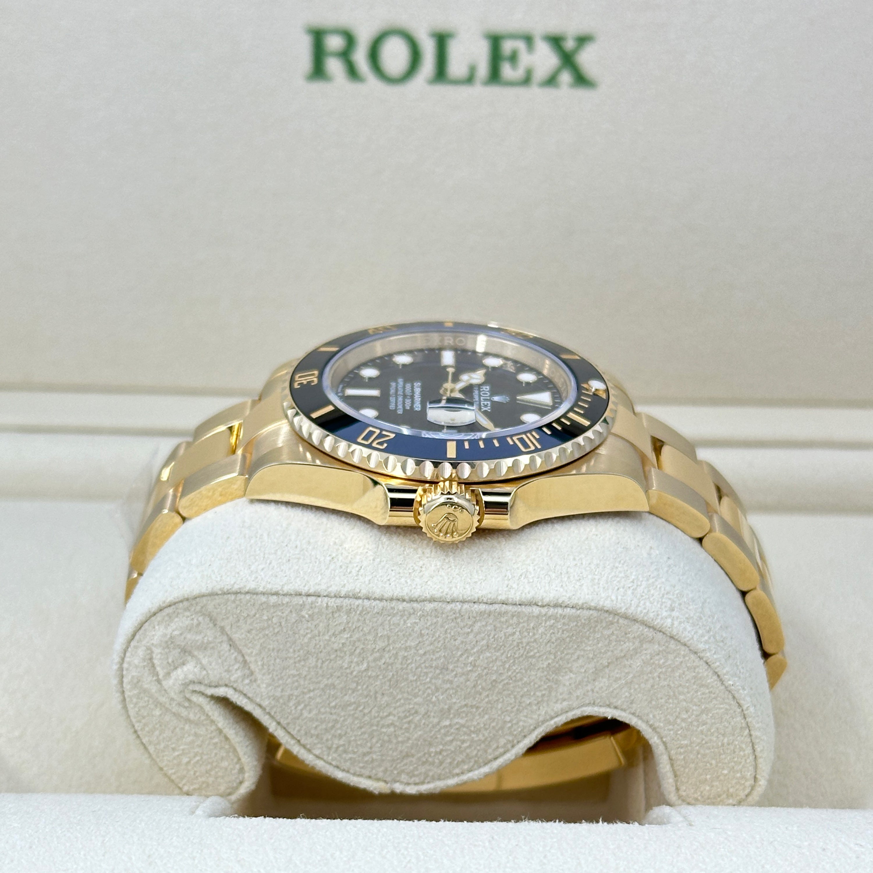 Rolex Submariner Date, 18k Yellow Gold, 41mm, Ref# 126618ln-0002 - Image 5