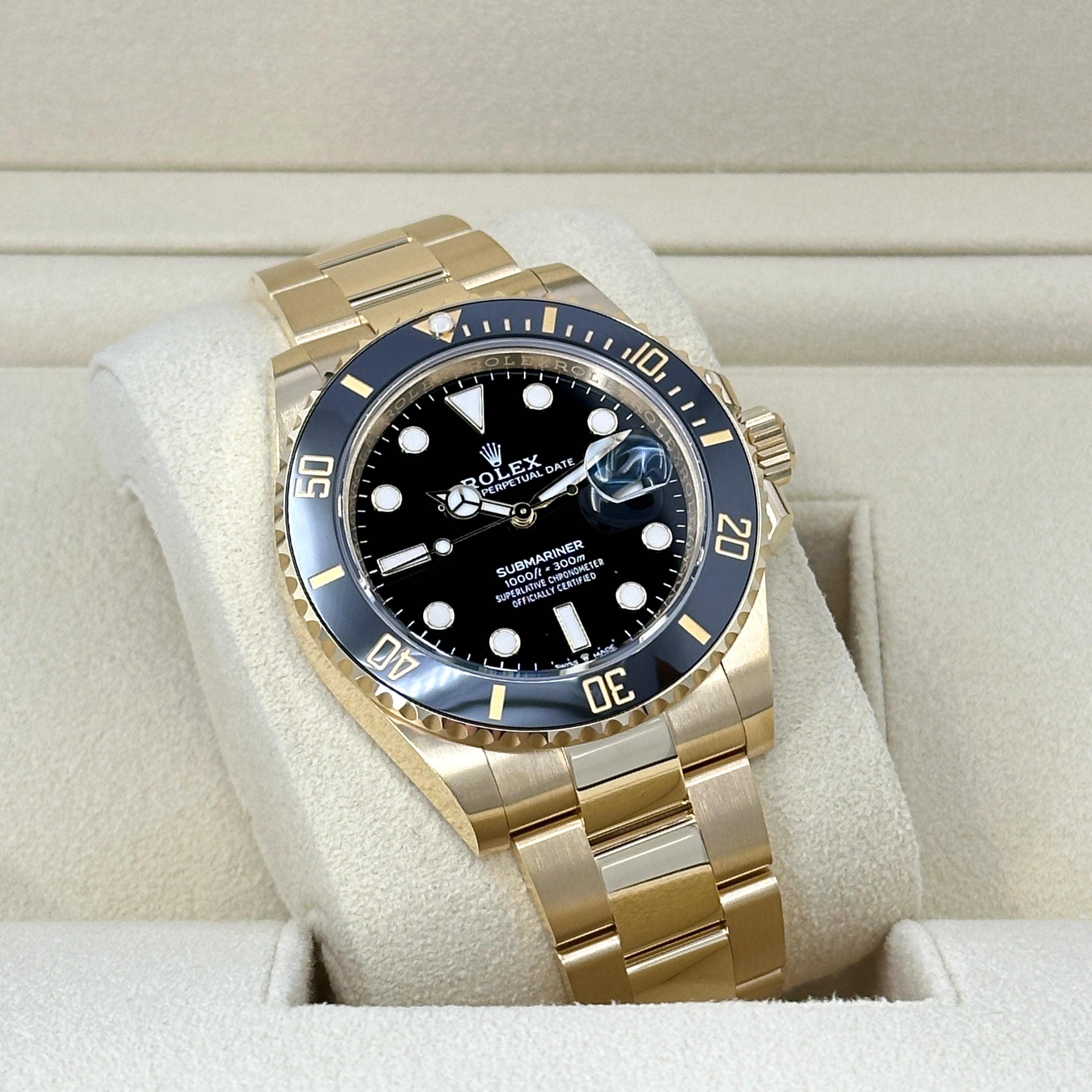 Rolex Submariner Date, 18k Yellow Gold, 41mm, Ref# 126618ln-0002 - Image 7