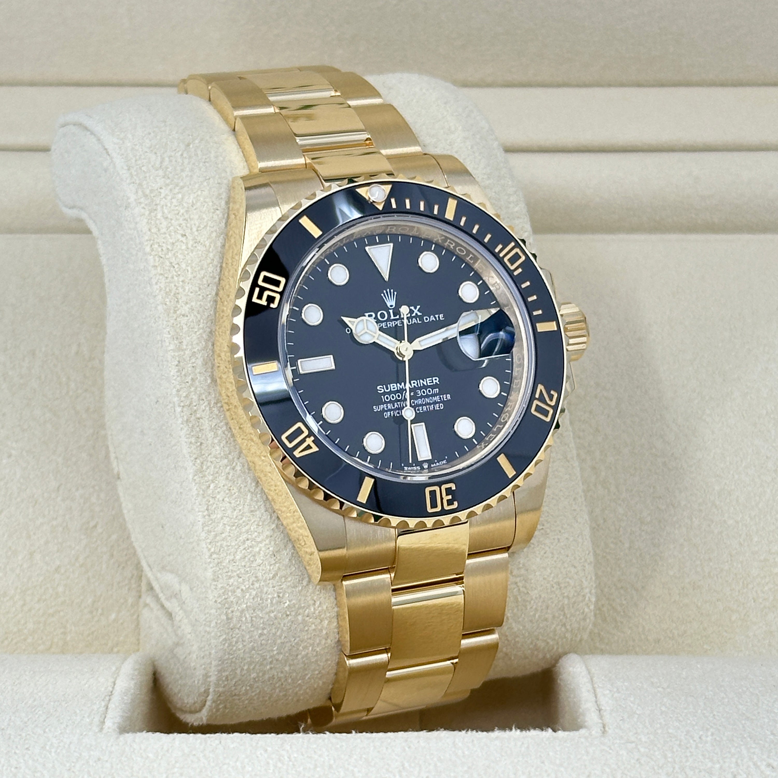 Rolex Submariner Date, 18k Yellow Gold, 41mm, Ref# 126618ln-0002 - Image 10