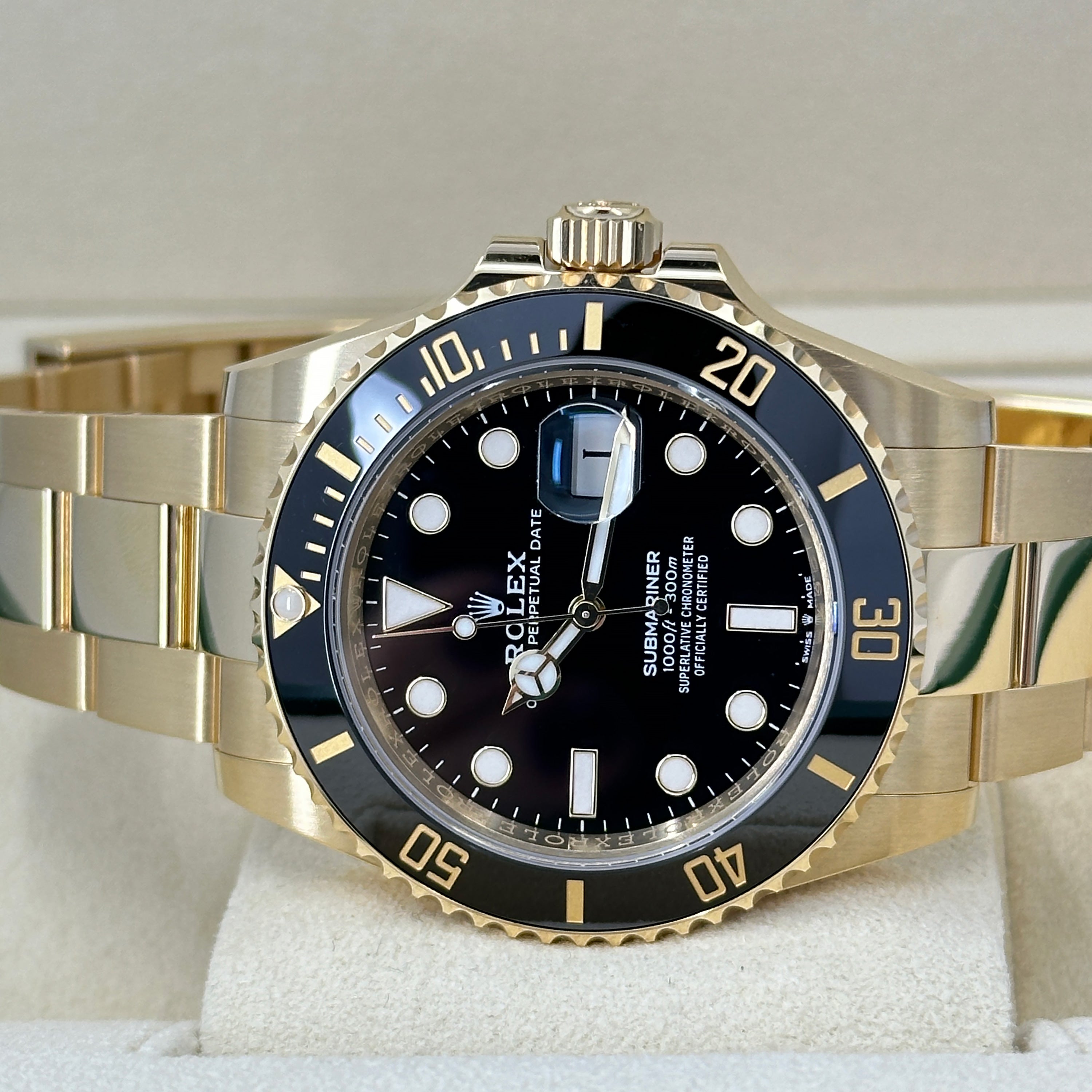 Rolex Submariner Date, 18k Yellow Gold, 41mm, Ref# 126618ln-0002 - Image 14