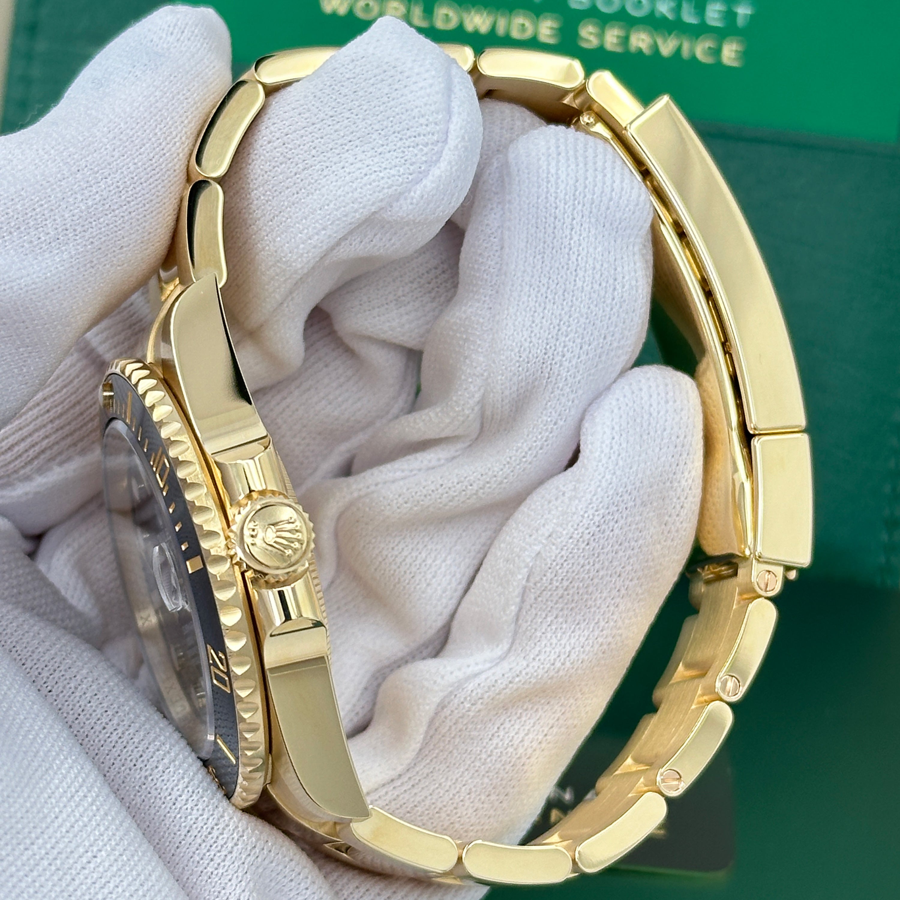 Rolex Submariner Date, 18k Yellow Gold, 41mm, Ref# 126618ln-0002 - Image 16